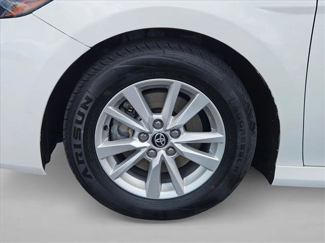 Used 2025 Toyota Camry LE FWD image 29