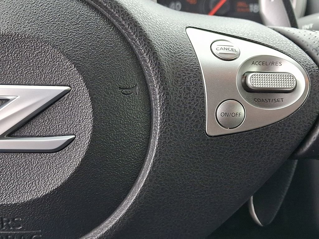 Used 2017 Nissan 370Z Coupe RWD image 21