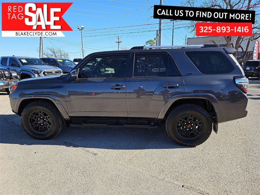 Used 2023 Toyota 4Runner SR5 Premium image 3