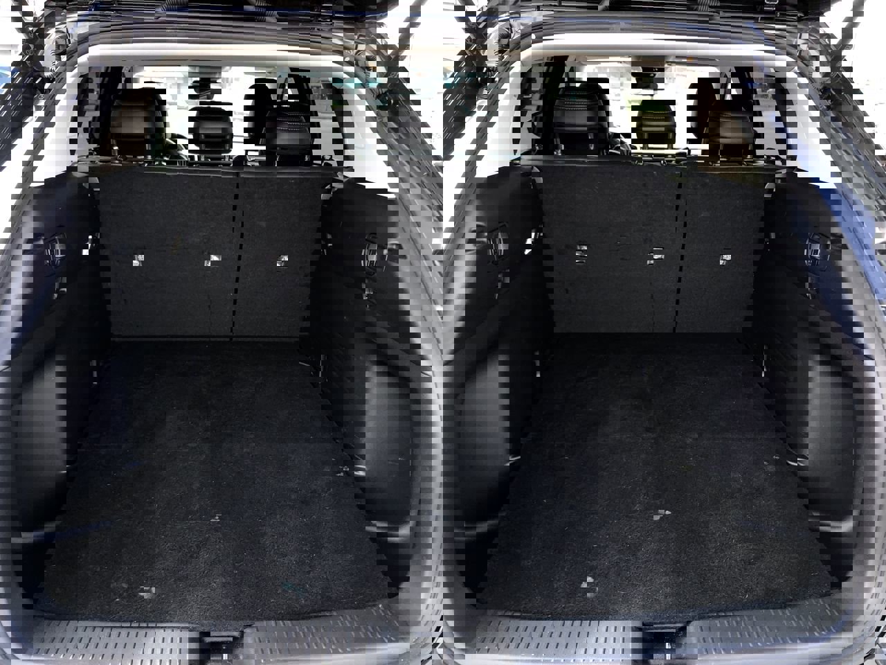 Used 2025 MAZDA CX-50 AWD 2.5 S w/ Premium Plus Pkg image 9