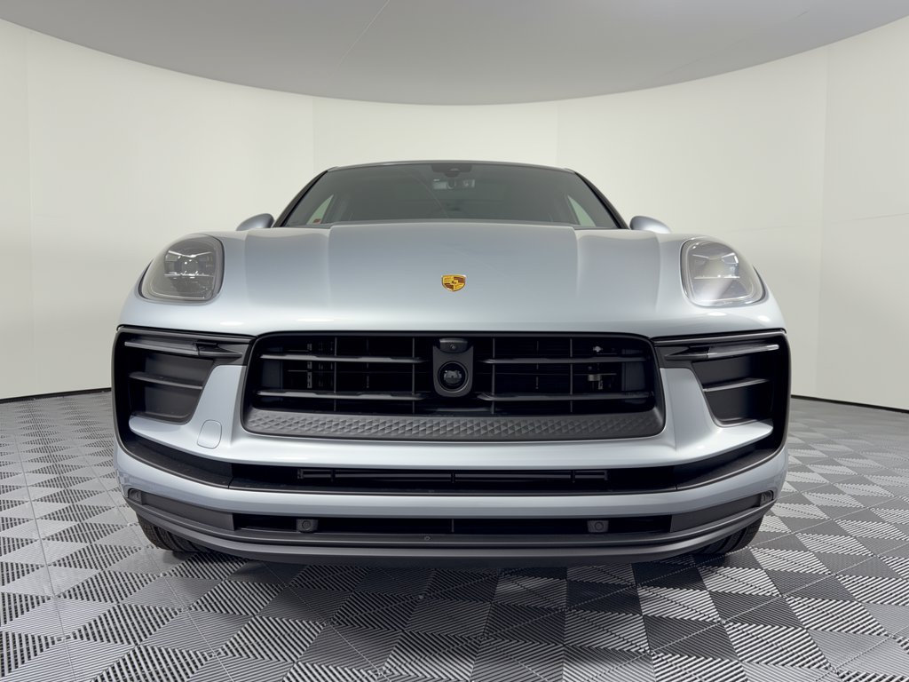 New 2026 Porsche Macan AWD/4WD image 6