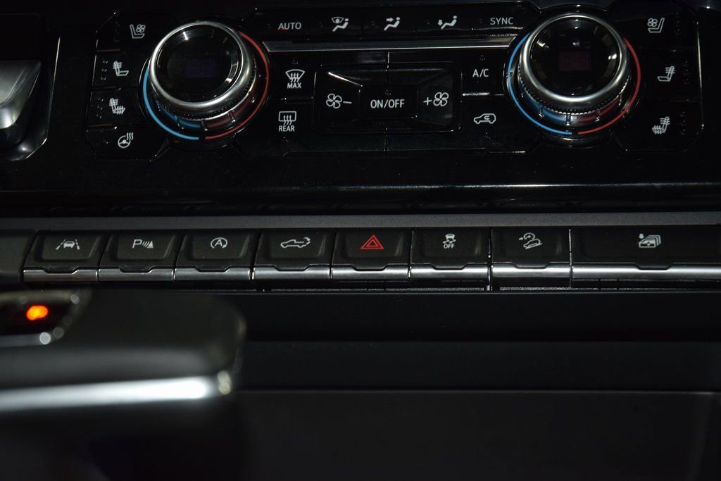 Used 2024 GMC Sierra 1500 Denali Ultimate image 36