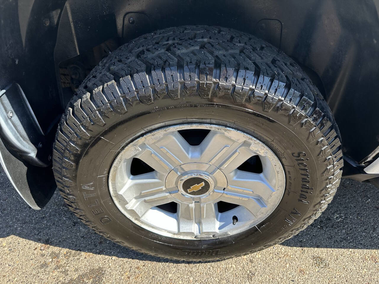 Used 2011 Chevrolet Tahoe LT w/ Luxury Package image 34