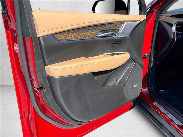 Used 2022 Cadillac XT6 Premium Luxury w/ Platinum Package image 18