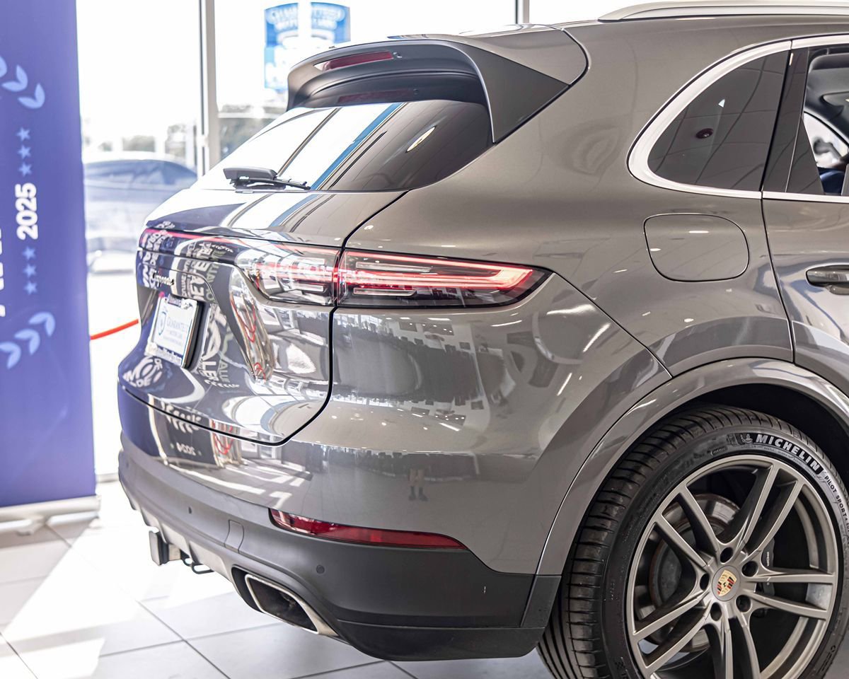 Used 2021 Porsche Cayenne E-Hybrid AWD/4WD image 14