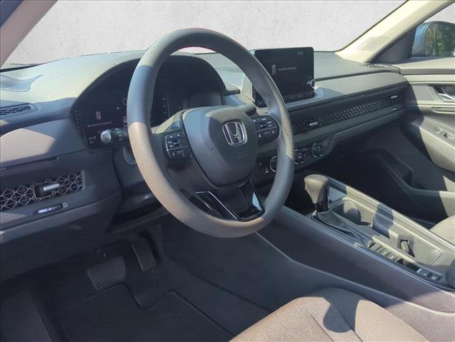 Used 2023 Honda Accord EX image 9