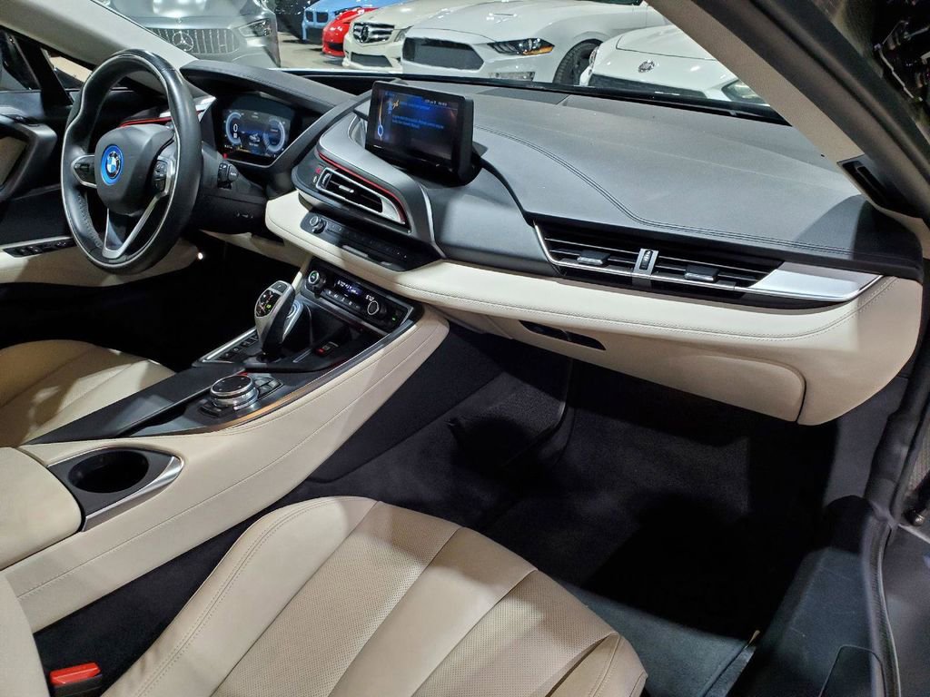 Used 2016 BMW i8 image 17