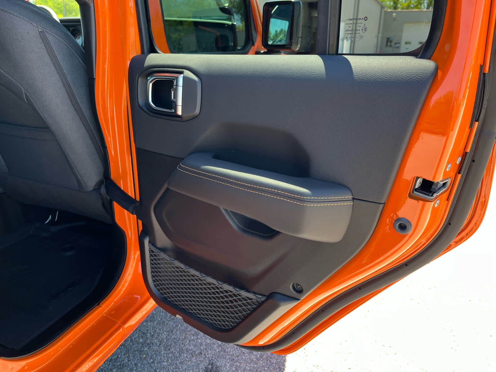 New 2026 Jeep Wrangler Unlimited Sahara AWD/4WD image 32