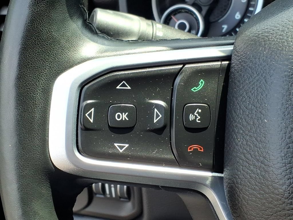 Used 2019 RAM 1500 Laramie AWD/4WD image 12