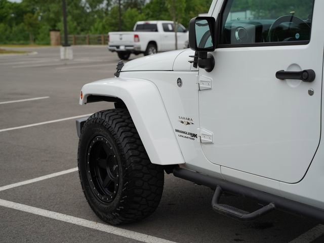 Used 2018 Jeep Wrangler Unlimited Sahara AWD/4WD image 34
