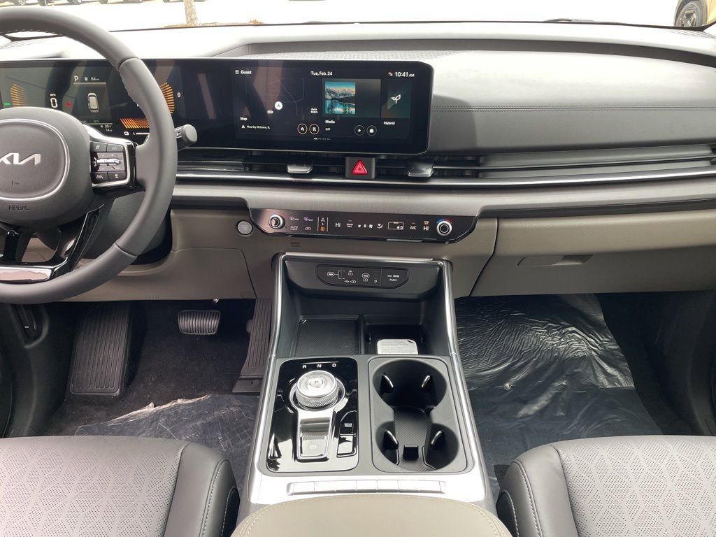 New 2026 Kia Carnival EX image 11