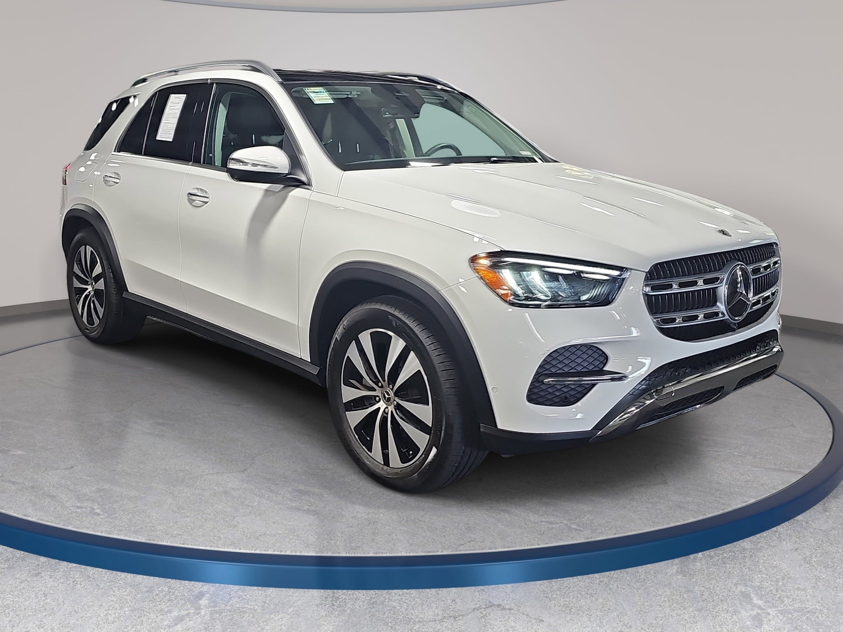 Certified 2026 Mercedes-Benz GLE 350 4MATIC image 3
