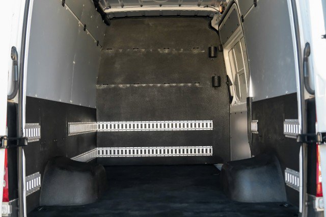 Used 2013 Mercedes-Benz Sprinter 3500 image 34