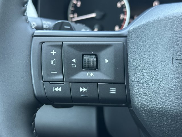 New 2026 Nissan Pathfinder SV w/ SV Premium Package AWD/4WD image 21