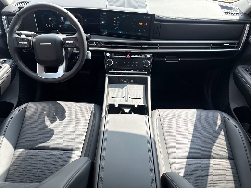 Used 2026 Hyundai Santa Fe SEL image 11