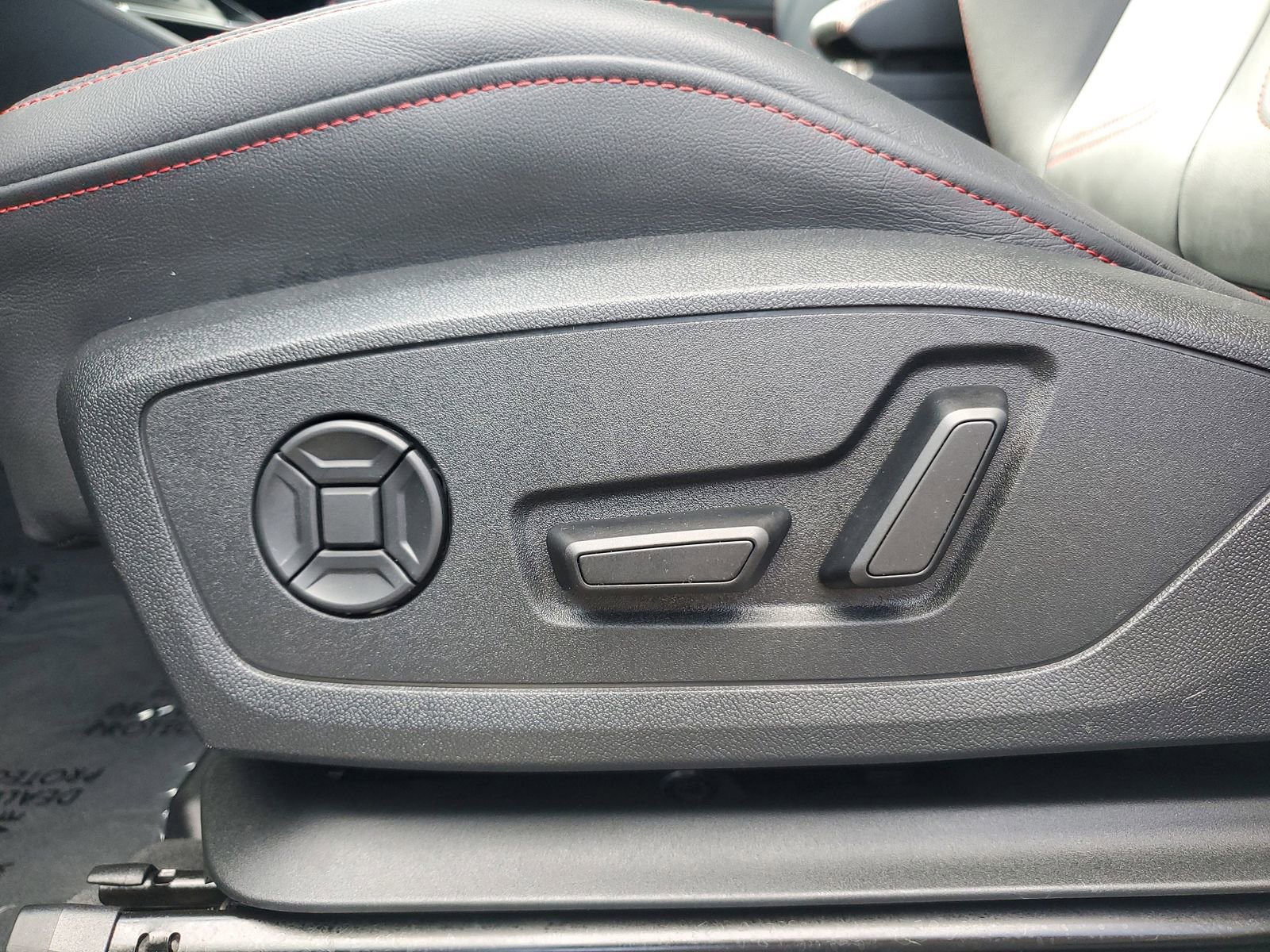 Used 2025 Audi Q3 2.0T Premium Plus w/ Premium Plus Package AWD/4WD image 24