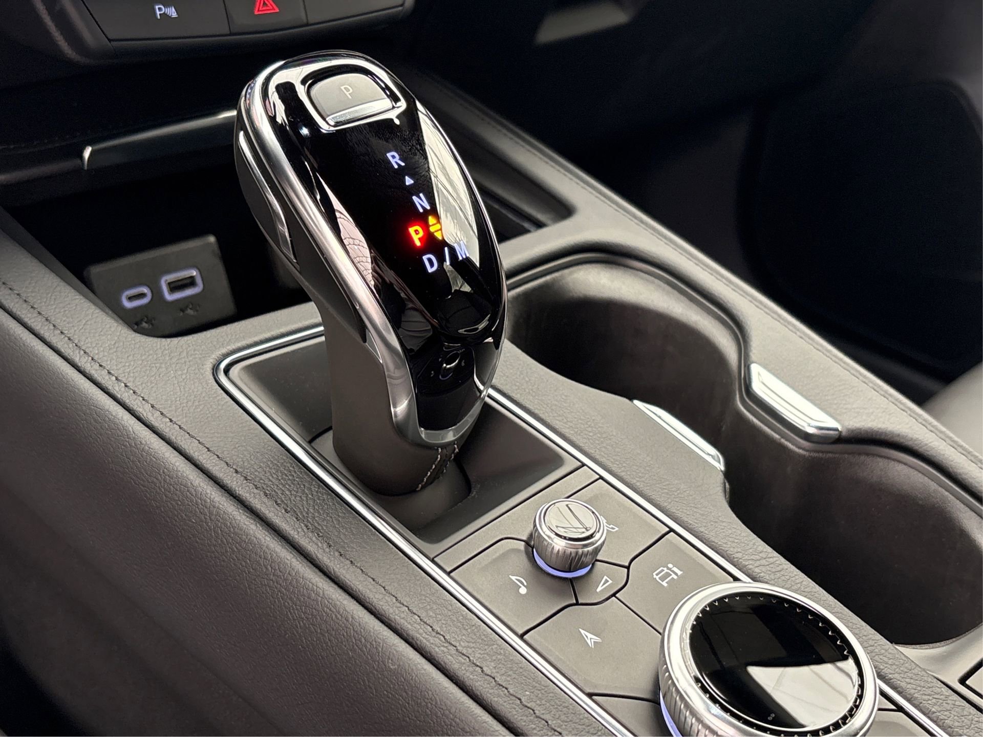 New 2025 Cadillac XT4 Sport image 31