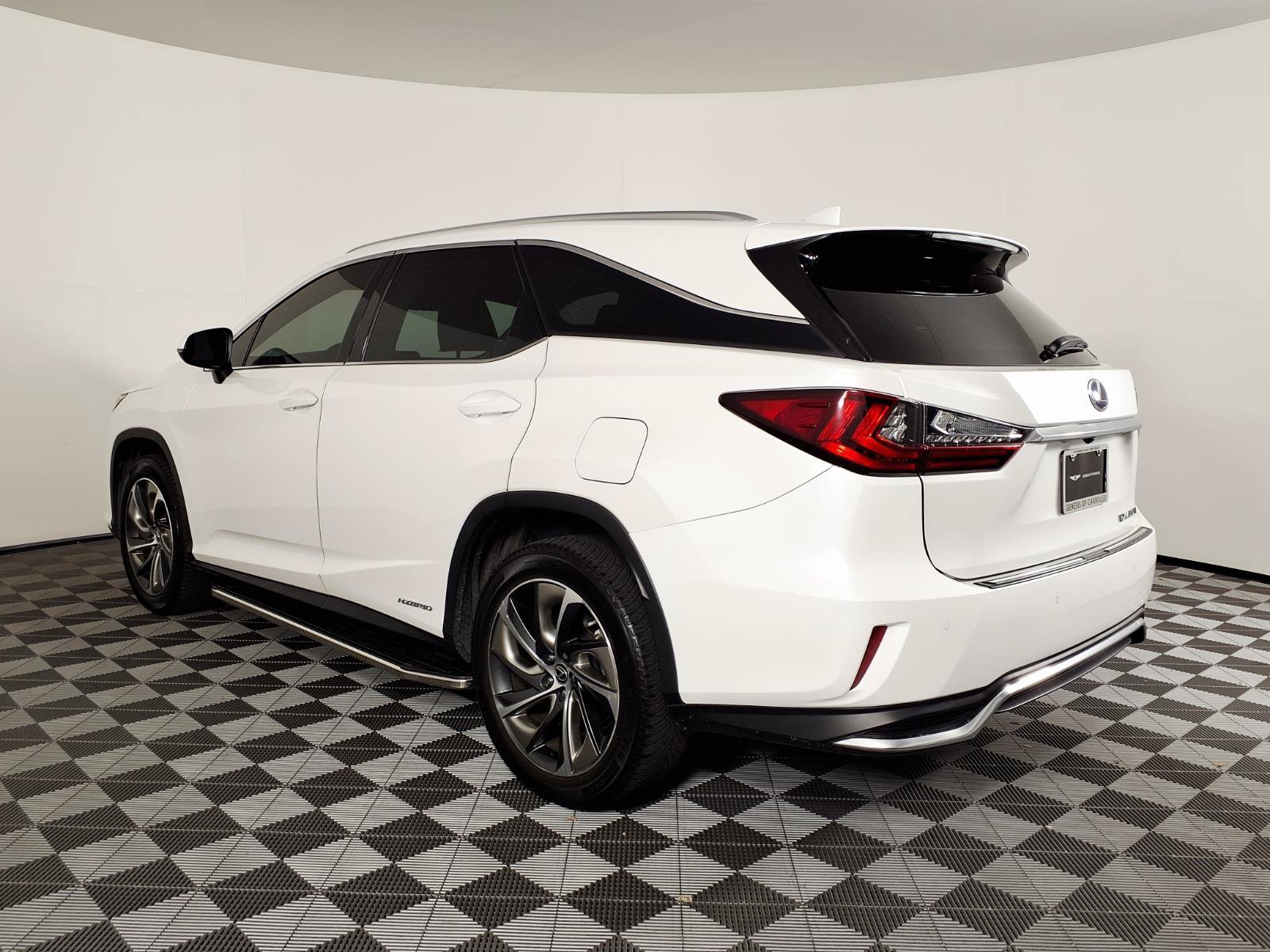 Used 2018 Lexus RX 450hL Luxury w/ Cold Area Package (CT) AWD/4WD image 6