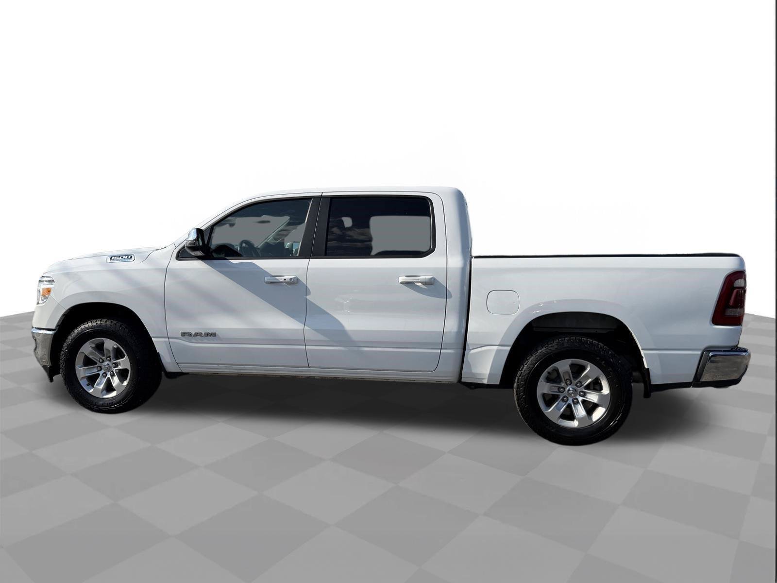 Used 2024 RAM 1500 Laramie RWD image 2