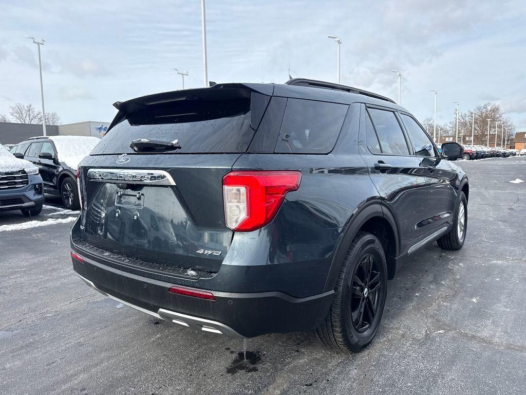 Used 2023 Ford Explorer XLT w/ Equipment Group 202A image 7