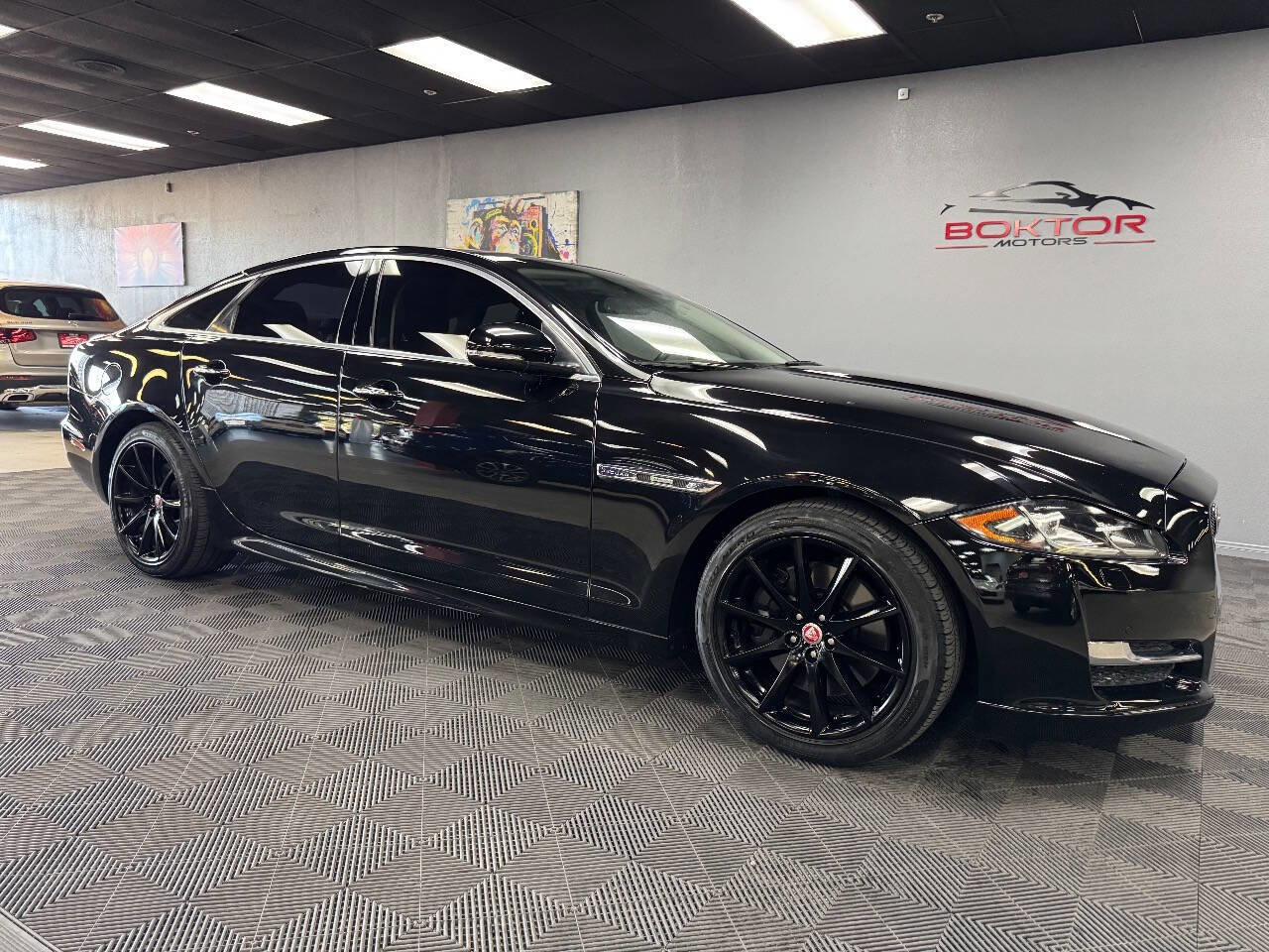 Used 2016 Jaguar XJ R-Sport