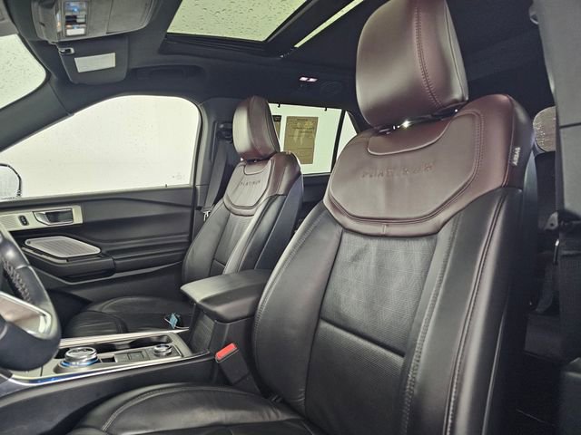 Used 2020 Ford Explorer Platinum w/ Premium Technology Package image 25
