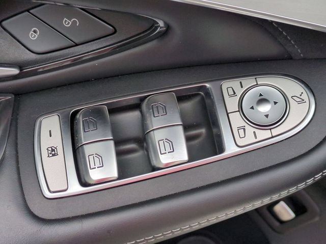 Used 2021 Mercedes-Benz GLC 63 AMG 4MATIC image 16