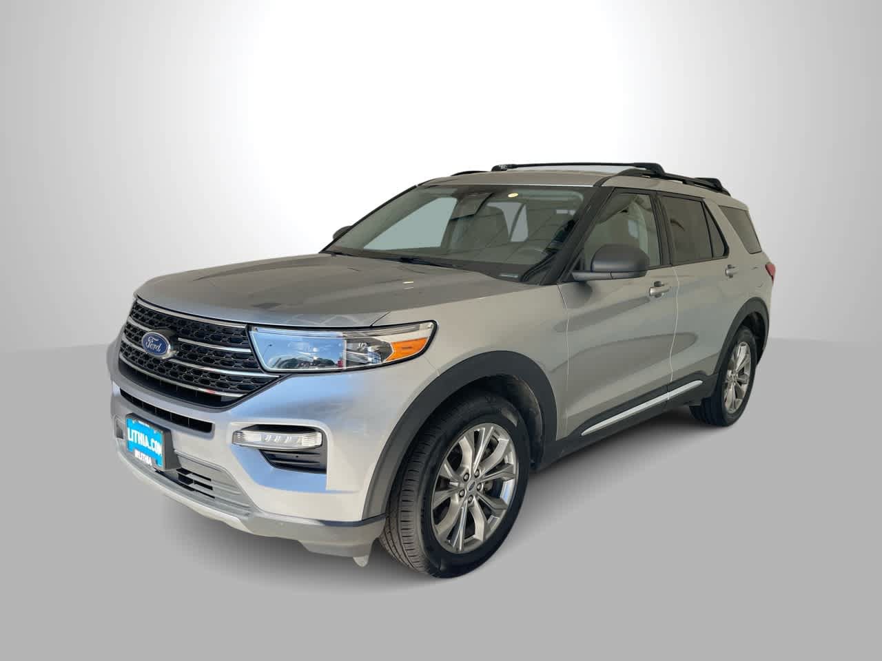 Used 2022 Ford Explorer XLT w/ Equipment Group 202A AWD/4WD image 1