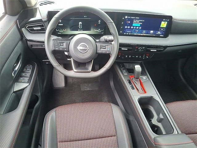 New 2026 Nissan Kicks SR w/ Cold Weather Package image 32