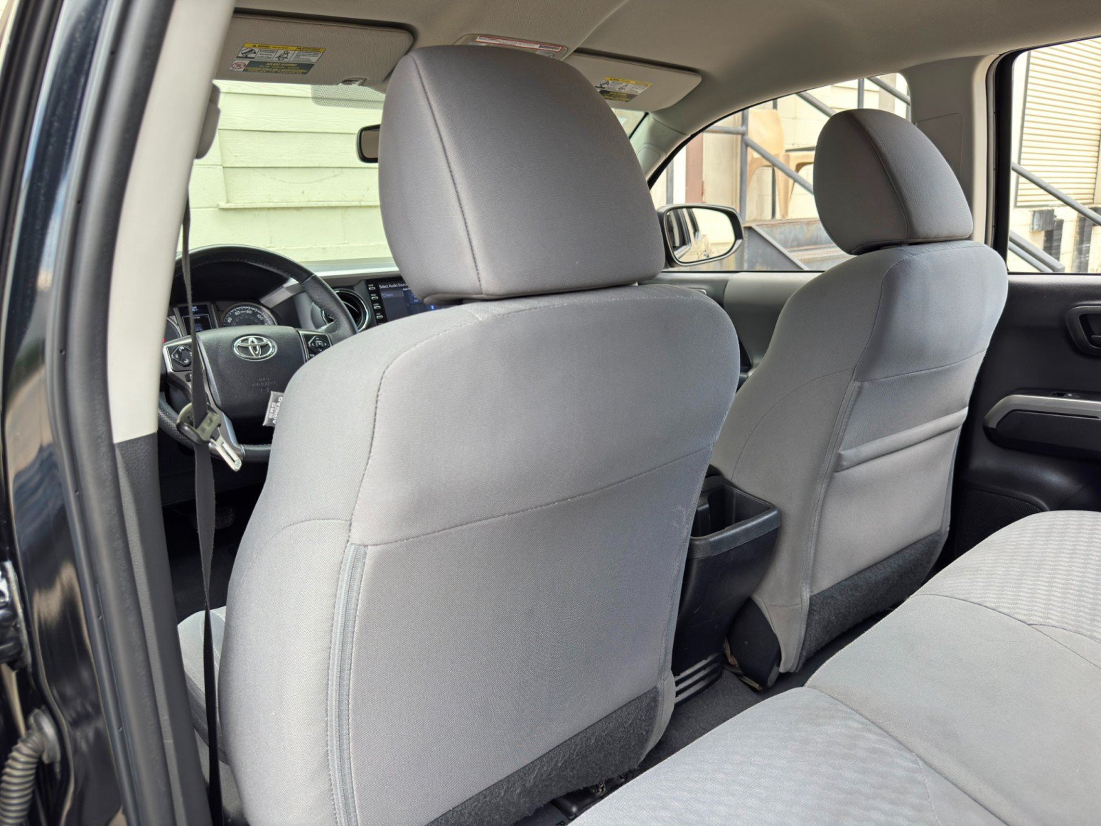 Used 2022 Toyota Tacoma SR5 RWD image 29