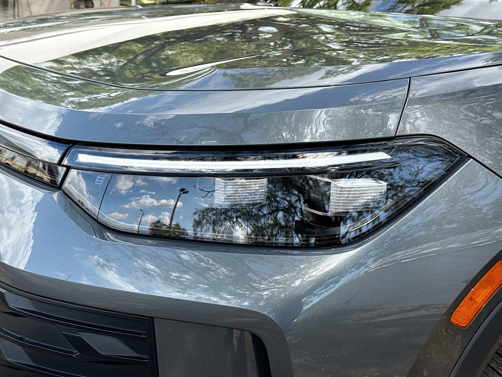 Used 2025 Volkswagen Tiguan S image 9