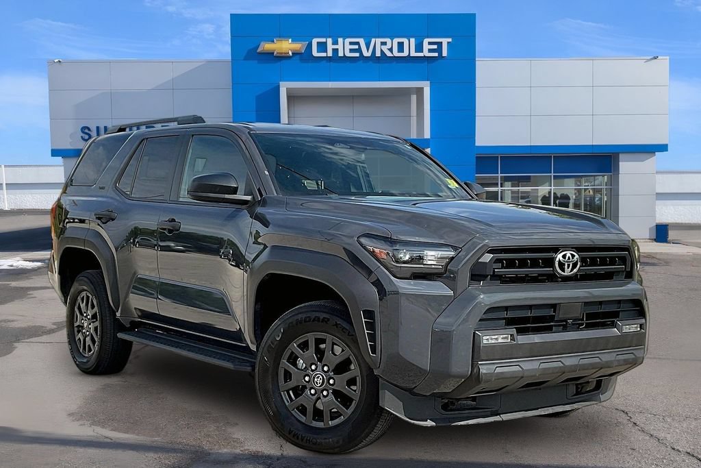 Used 2025 Toyota 4Runner SR5 AWD/4WD image 2