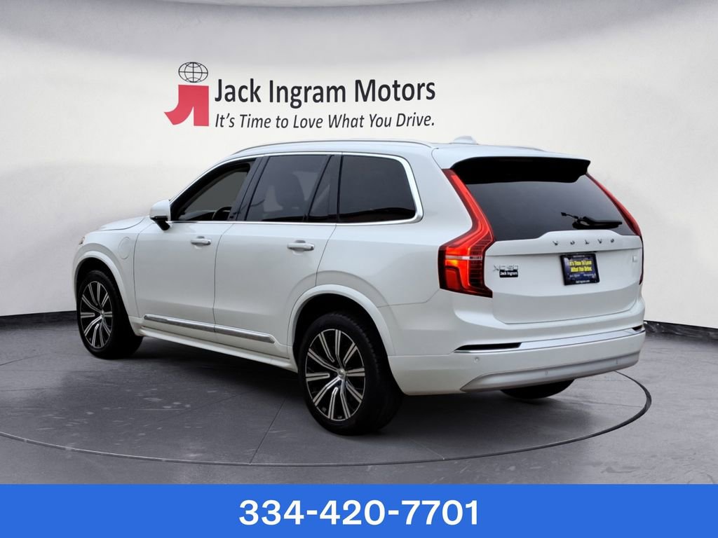 Used 2022 Volvo XC90 T8 Inscription image 3
