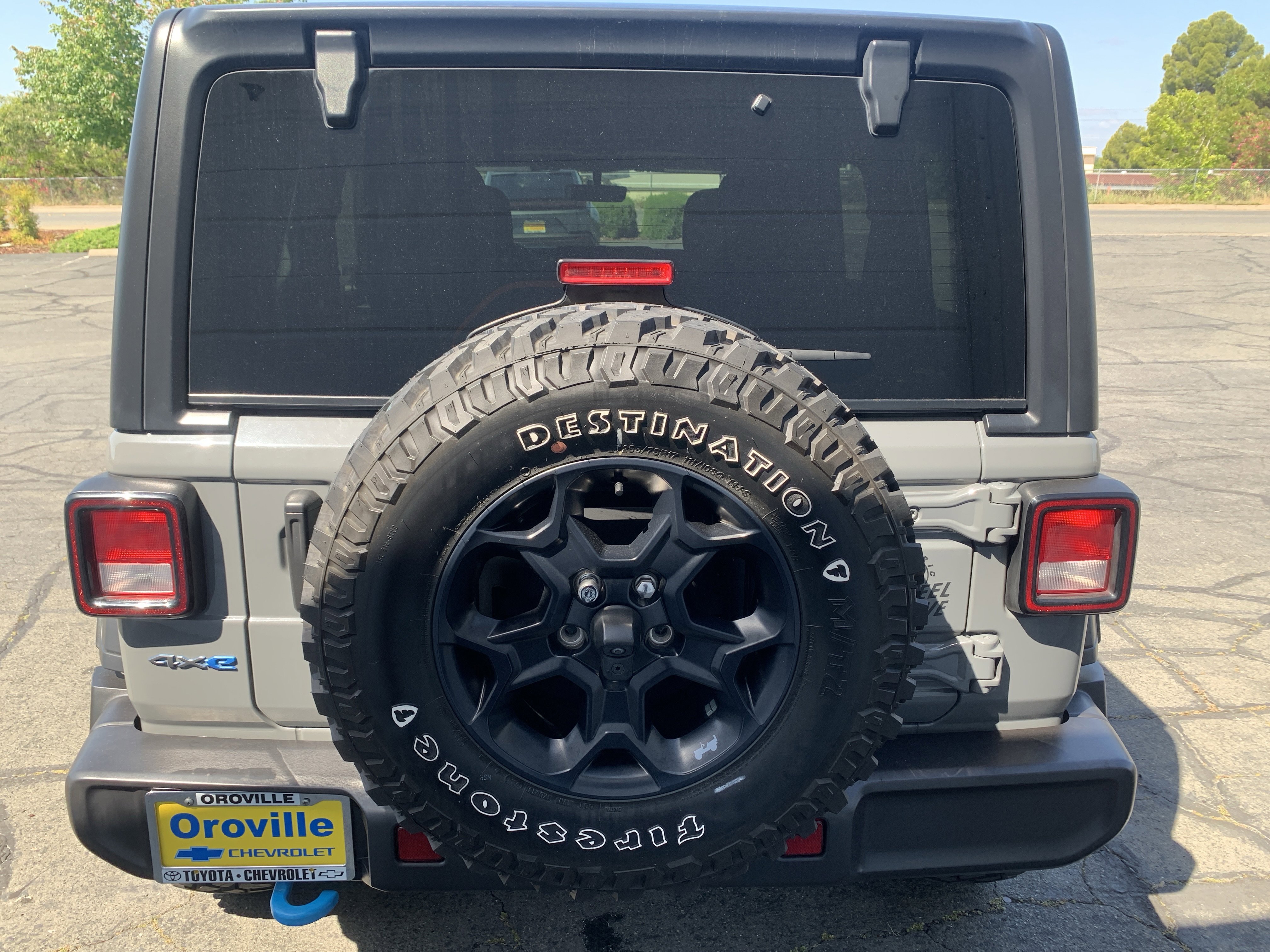 Used 2023 Jeep Wrangler Unlimited w/ 8.4" Radio Group AWD/4WD image 4
