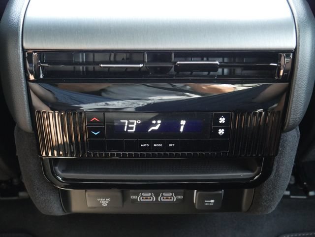 New 2026 Jeep Grand Wagoneer L 4WD w/ Premium Group I image 30