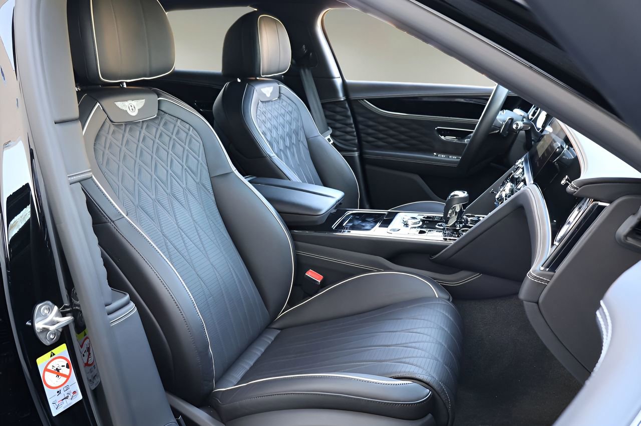 Certified 2020 Bentley Flying Spur W12 image 21