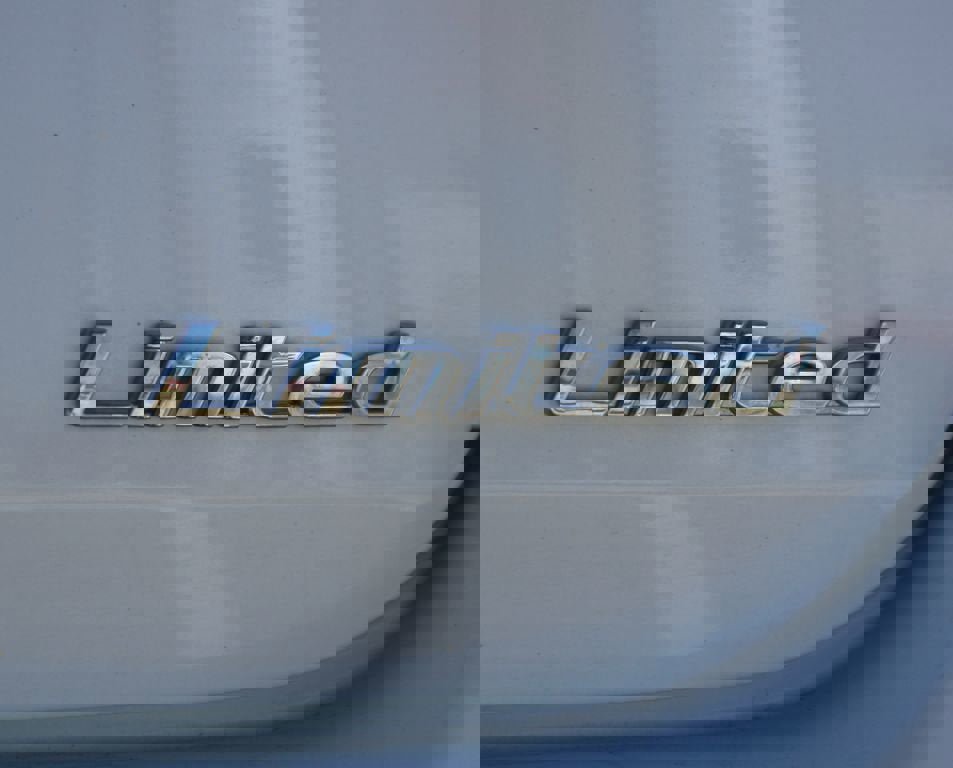 Used 2018 Hyundai Sonata Limited image 18