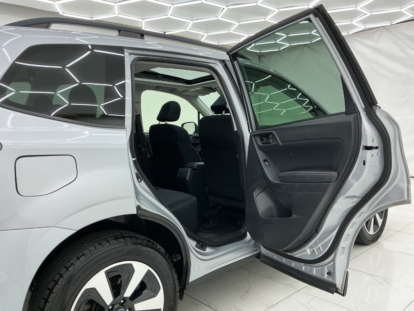 Used 2018 Subaru Forester 2.5i Premium AWD/4WD image 23
