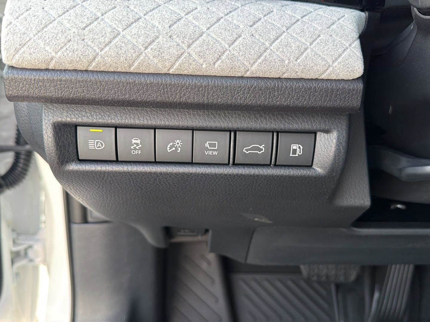 New 2026 Toyota Camry XLE AWD/4WD image 19