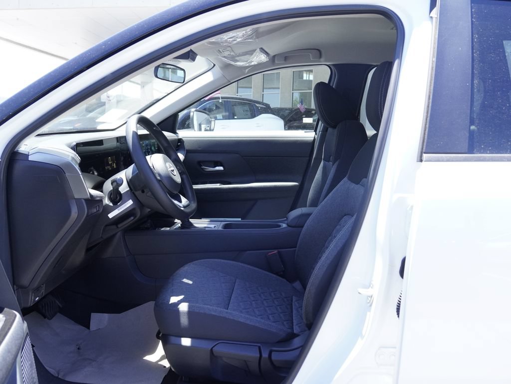 New 2026 Nissan Kicks SV w/ Cold Weather Package FWD image 21