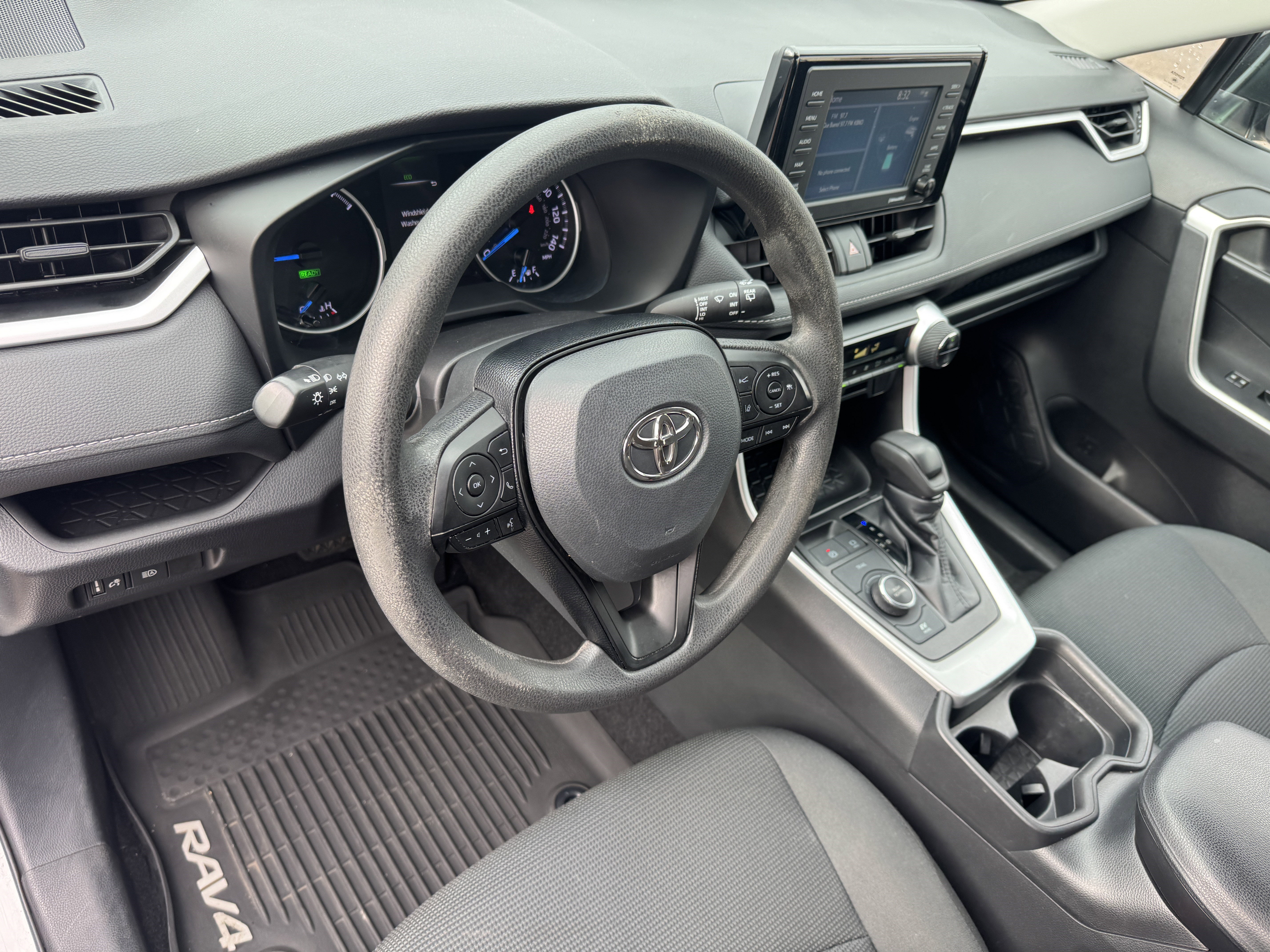 Used 2021 Toyota RAV4 LE AWD/4WD image 12