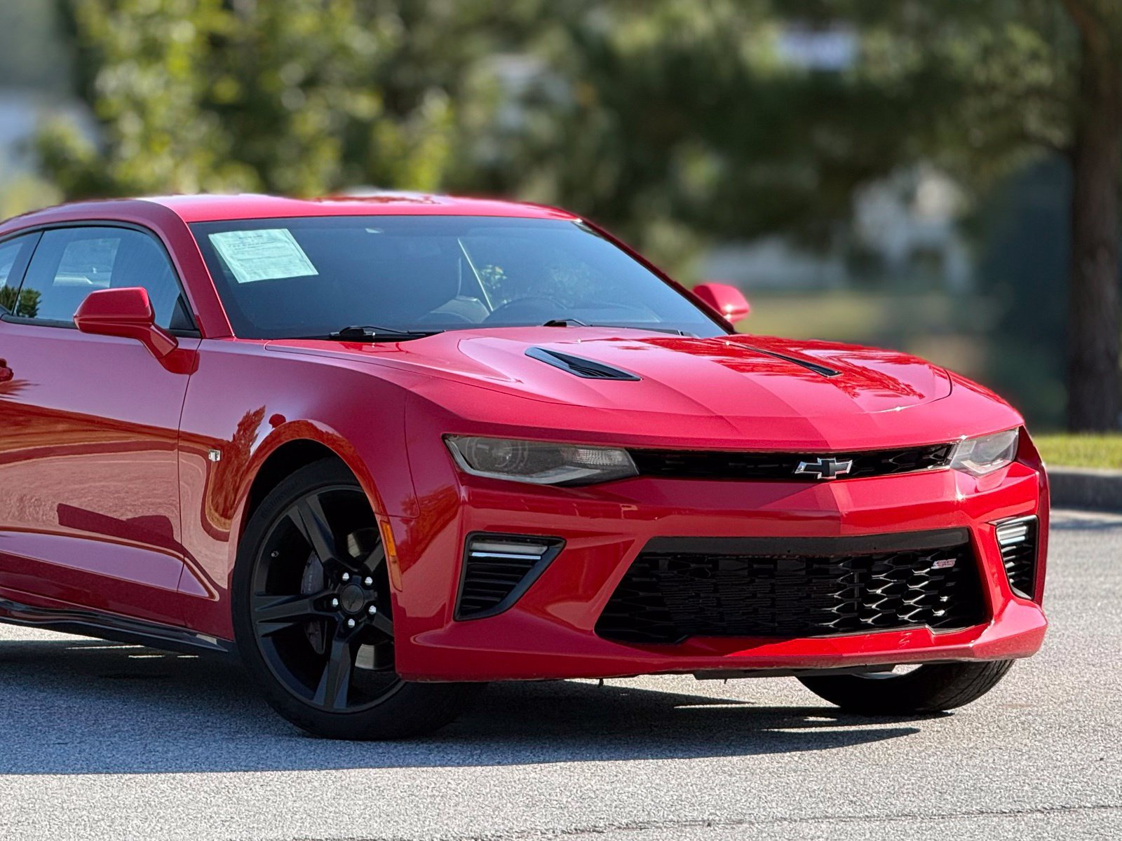 Used 2018 Chevrolet Camaro SS RWD image 41
