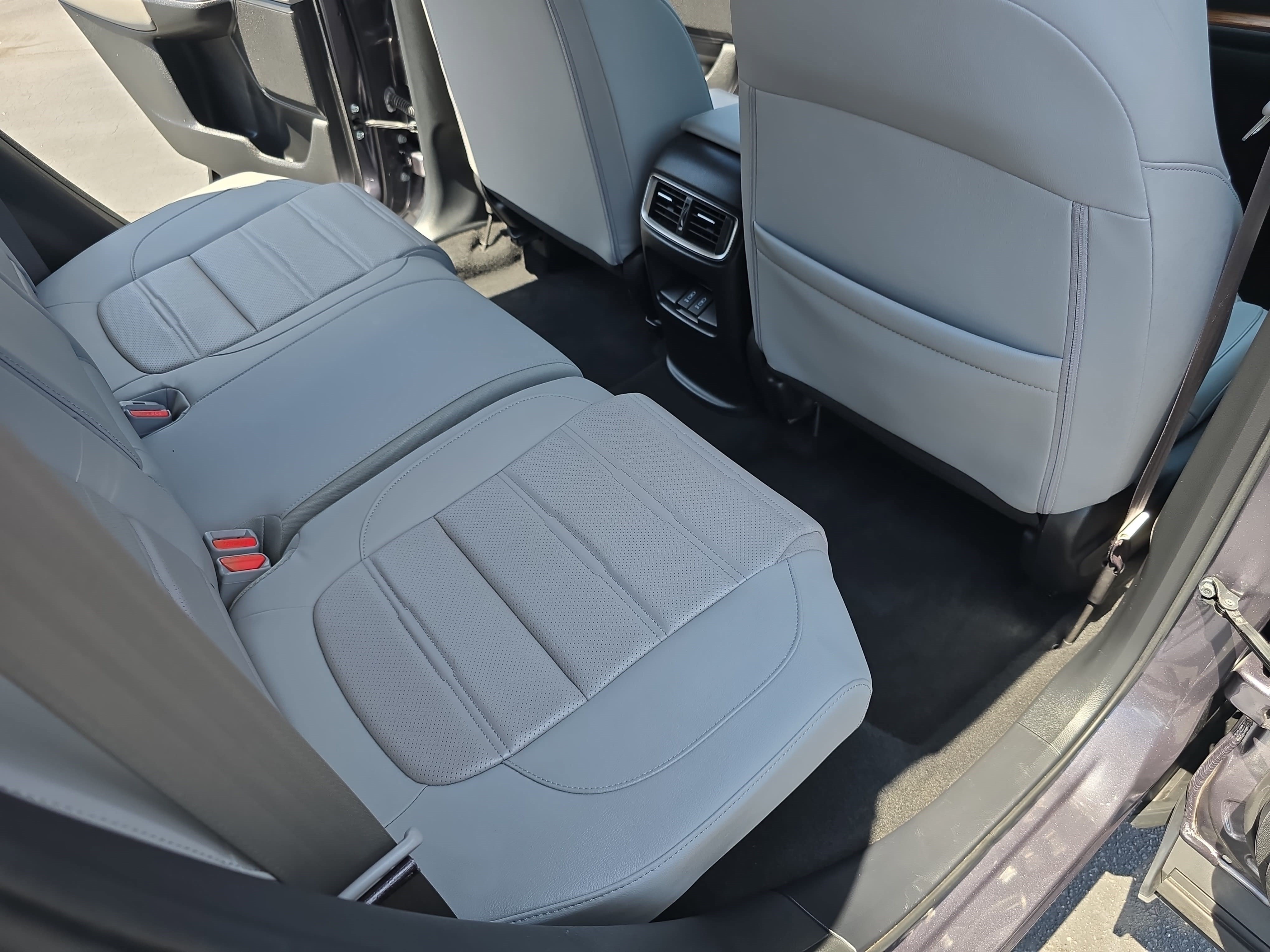 Used 2021 Honda CR-V Touring image 11