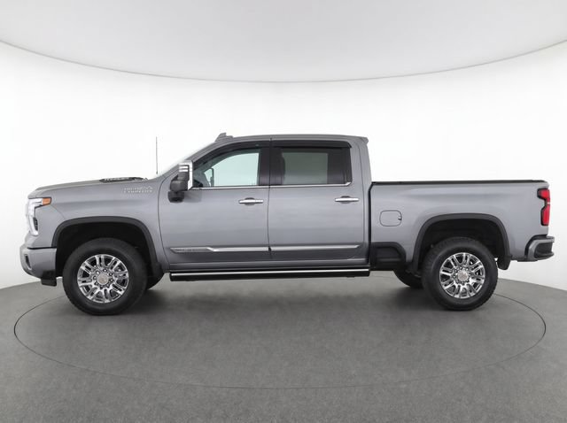 Certified 2024 Chevrolet Silverado 2500 High Country w/ Technology Package AWD/4WD image 5