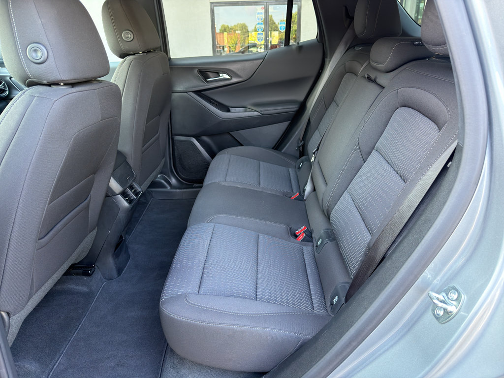 Used 2026 Chevrolet Equinox LT AWD/4WD image 25
