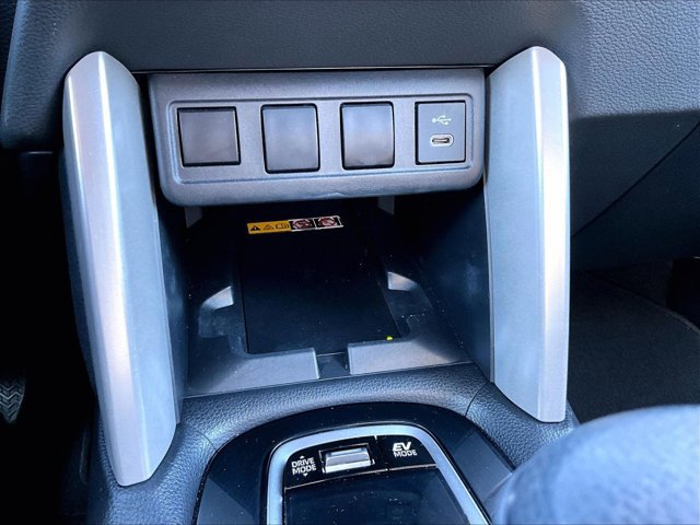 Used 2024 Toyota Corolla Cross SE image 26