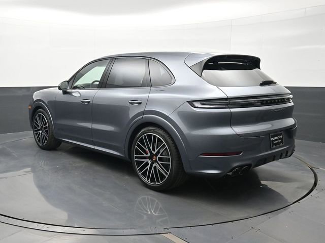 New 2026 Porsche Cayenne GTS AWD/4WD image 3