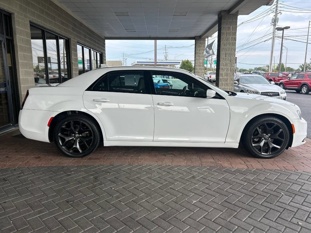 Used 2021 Chrysler 300 S image 15