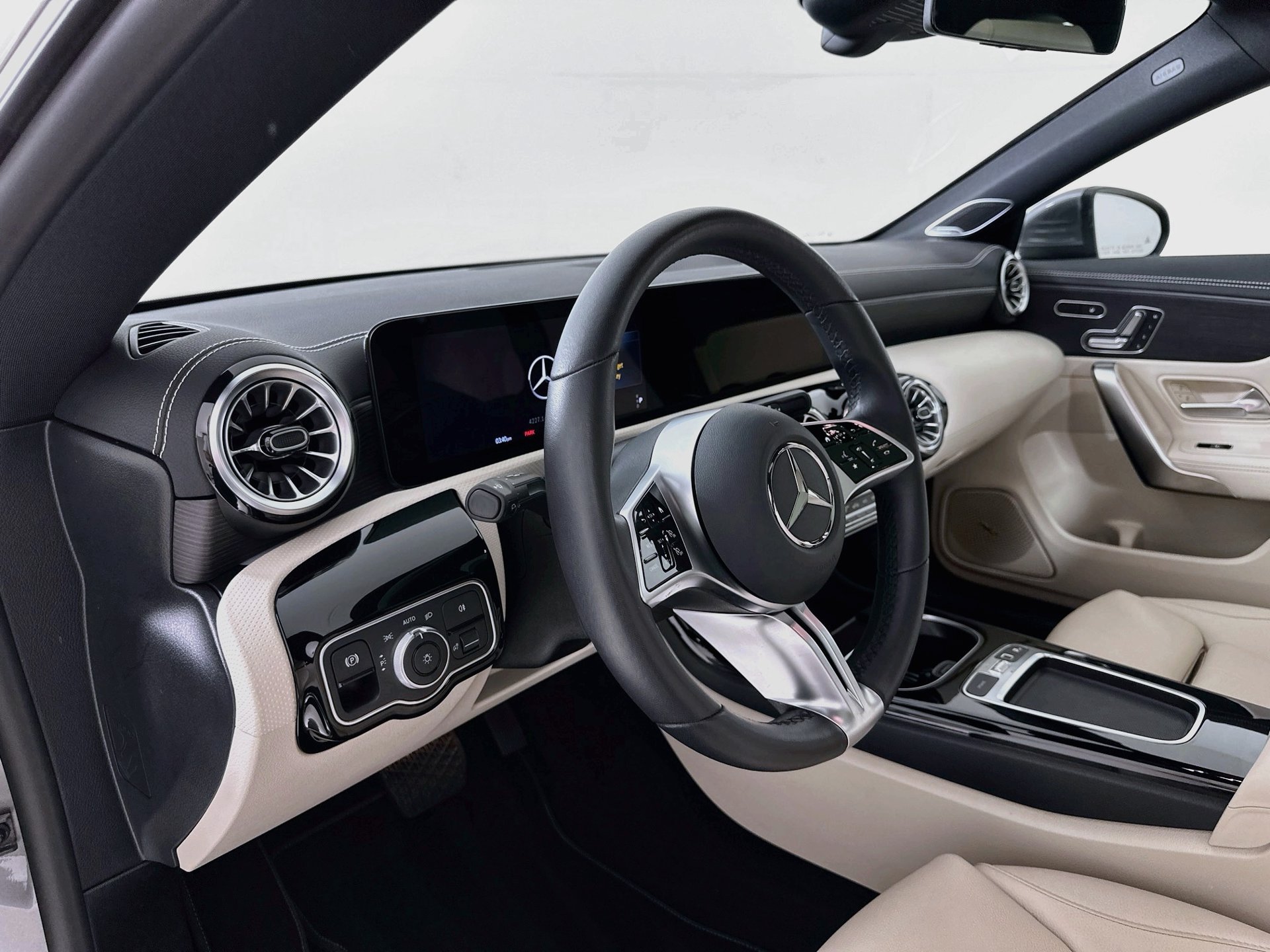 Certified 2026 Mercedes-Benz CLA 250 image 10