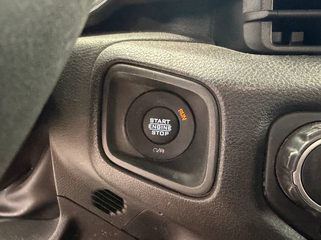 Used 2024 Jeep Wrangler Sport AWD/4WD image 22